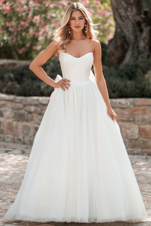 Allure Bridals A1311 front—strapless ballgown with scoop neckline and voluminous tulle skirt. Allure Bridals A1311 front—strapless ballgown with scoop neckline and voluminous tulle skirt.