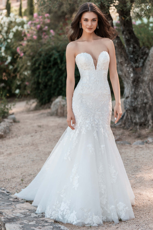 Allure Bridals A1312 front—strapless lace fit-and-flare gown with sweetheart neckline and floral appliqués. Allure Bridals A1312 front—strapless lace fit-and-flare gown with sweetheart neckline and floral appliqués.