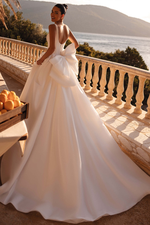 Cosmobella Wedding Gown 8253 by Demetrios