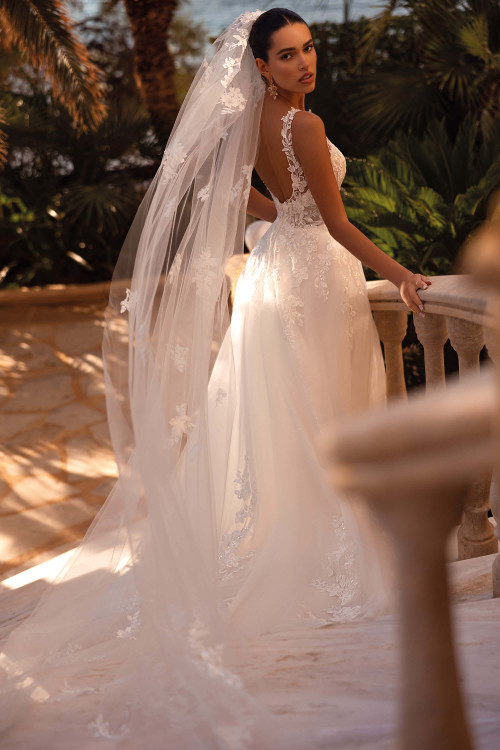 Cosmobella Wedding Gown 8268 by Demetrios