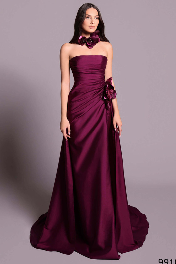 Front view of cranberry juice Tarik Ediz Vittoria mother gown