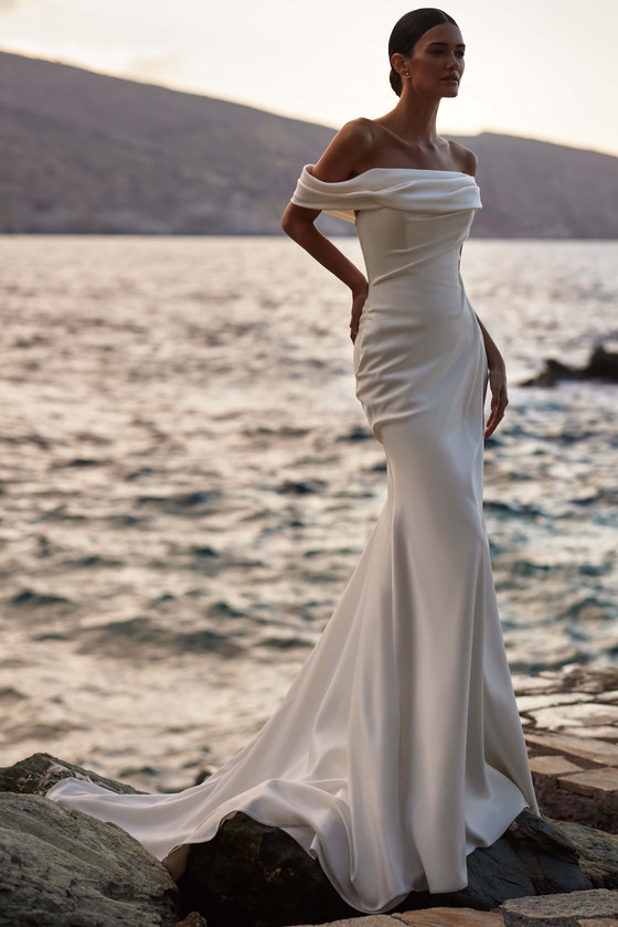 Milla Nova Amarella Wedding Gown