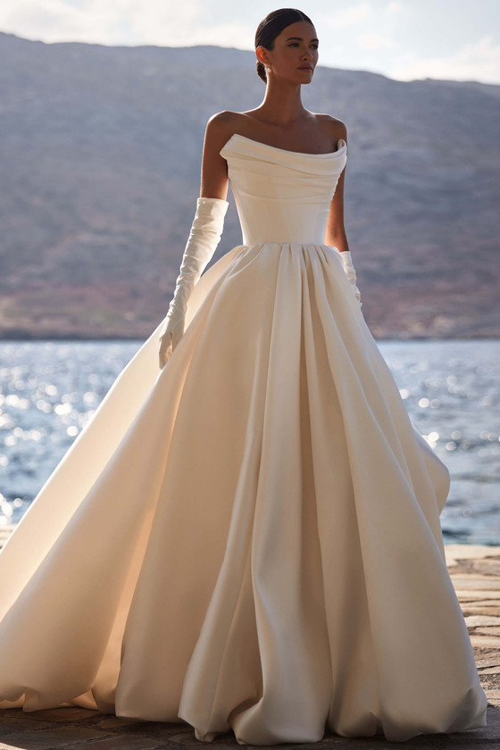 Milla Nova Coraline Wedding Gown