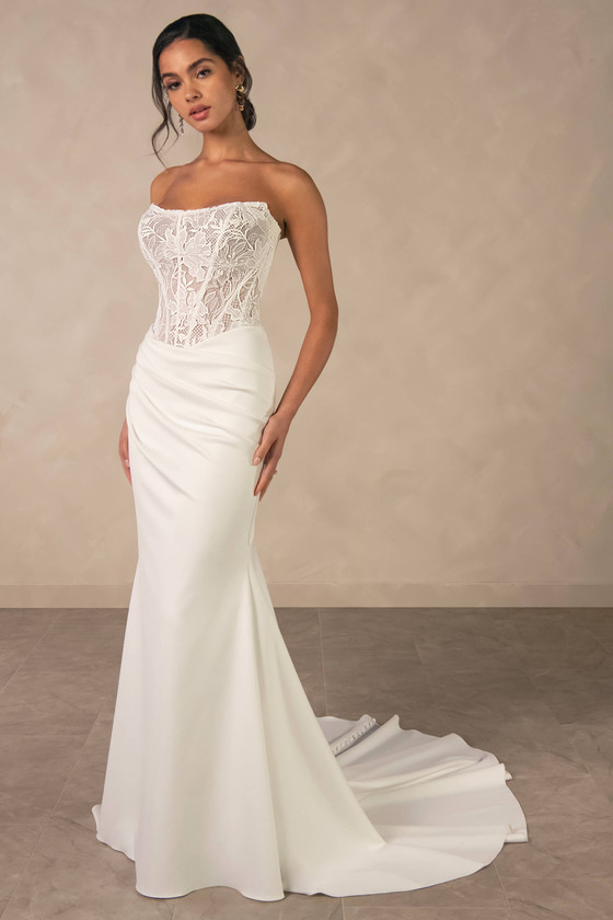 Essense of Australia D4622 Wedding Gown