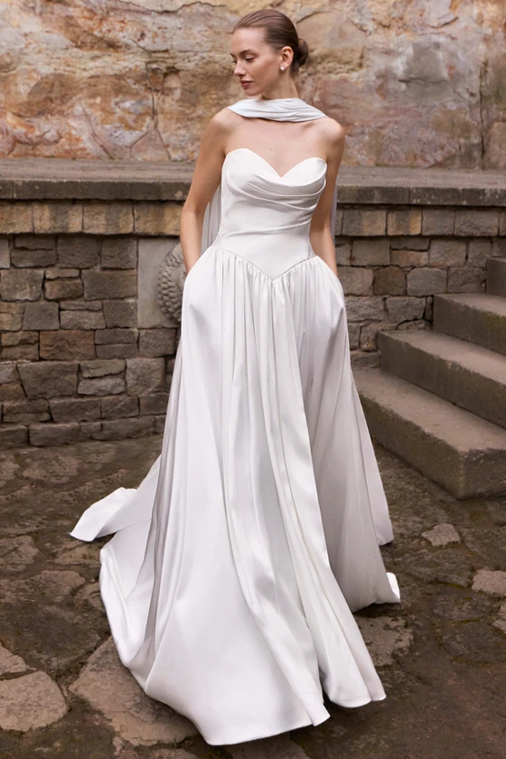 Pronovias Jessalyn Wedding Gown