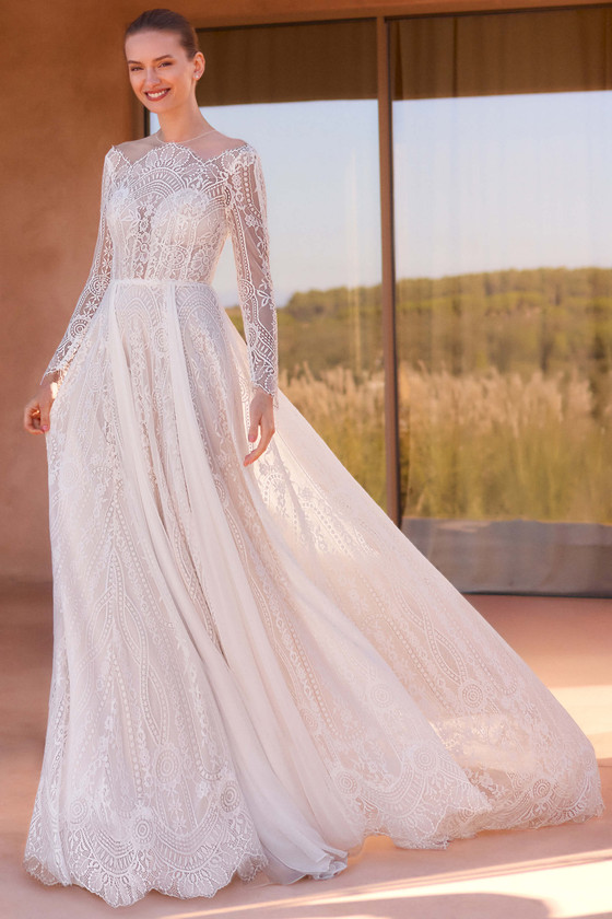 Pronovias Ohiane Wedding Gown