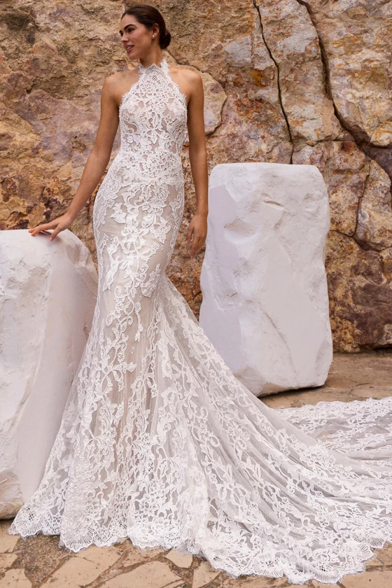 Pronovias Wonia Wedding Gown