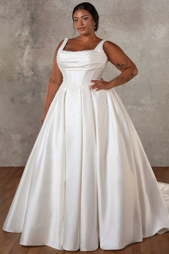 Front view of Essense of Australia D4418 pearl-detail plus size wedding dress