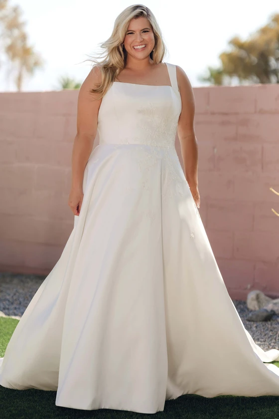 Stella York SY8217 Plus Size Wedding Gown