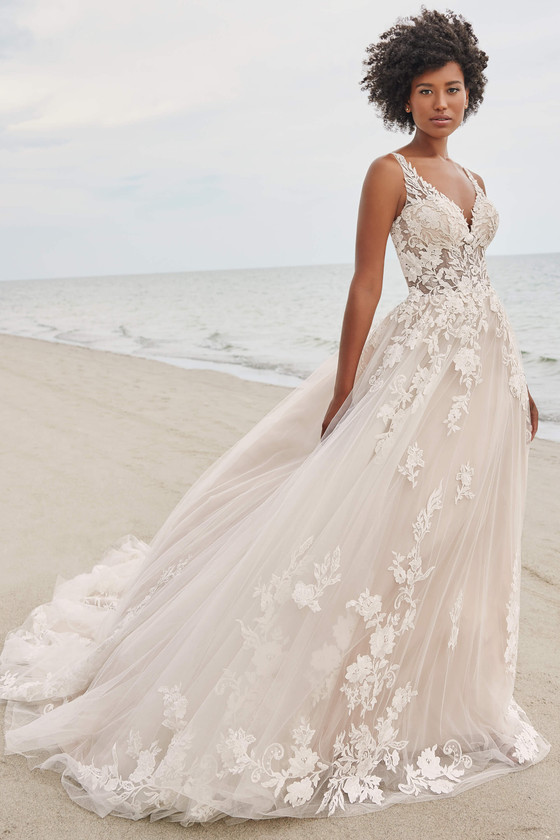Ivory gown martin thornburg MT3240