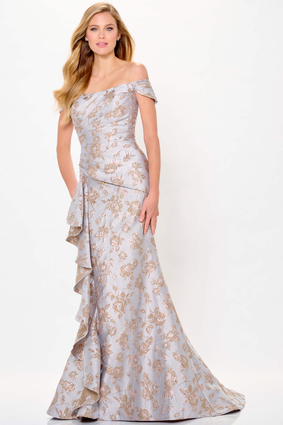 Montage MOB Gown M905