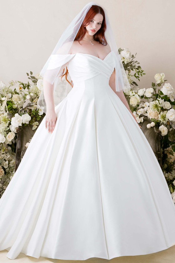 Julietta Plus Size Wedding Gown Kalina