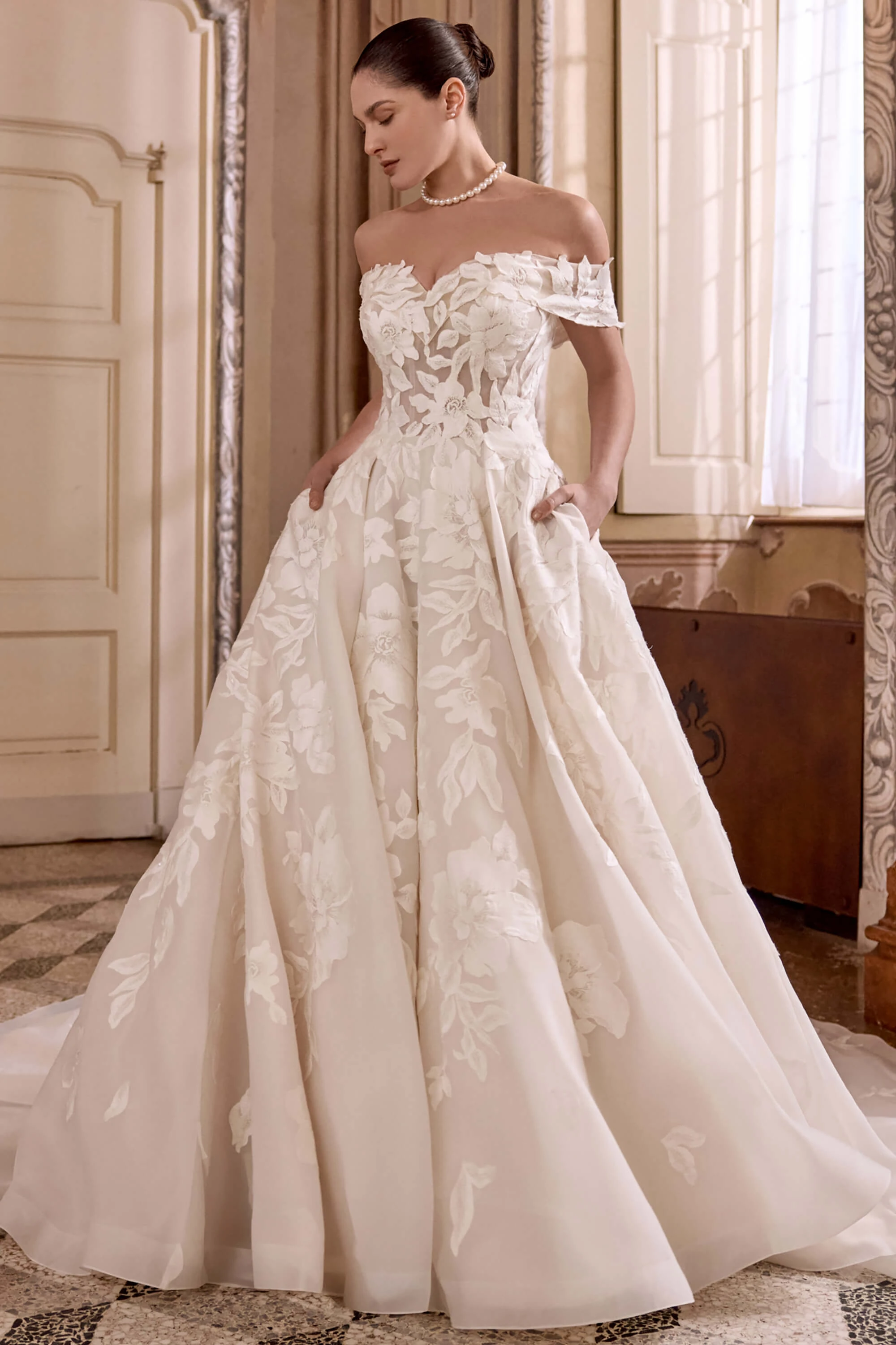 justin alexander ivory wedding dress 88479 Gown f26-seasonal