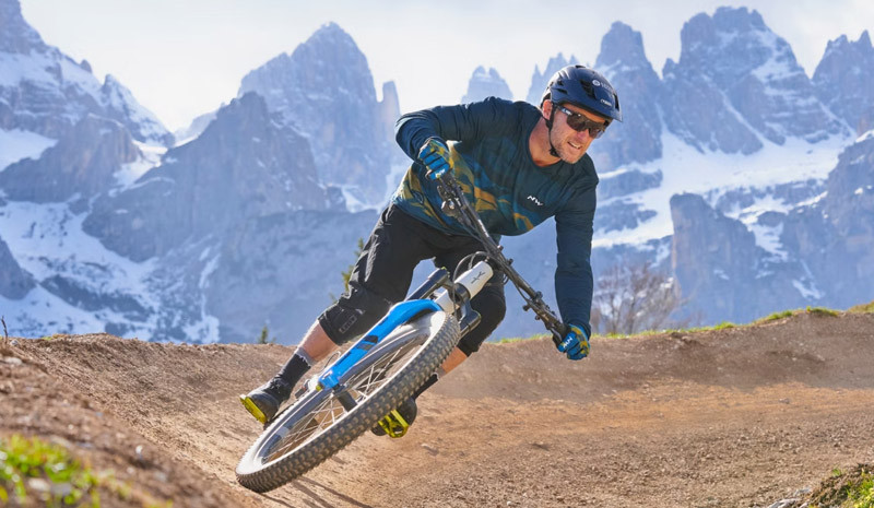 Elevate Your Ride: Exploring the Clan Cycling Shoes 