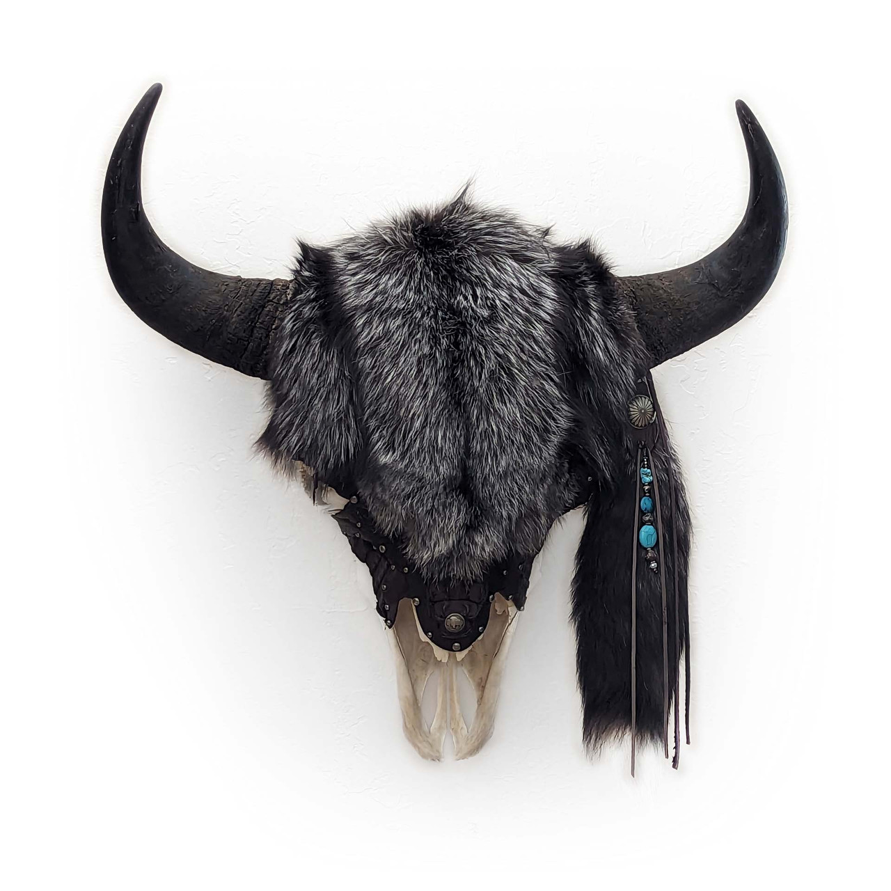 Silver Fox Fur Light Bison Skull - Buffalo Collection