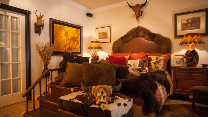 Where Magazine Recognizes Buffalo Collection