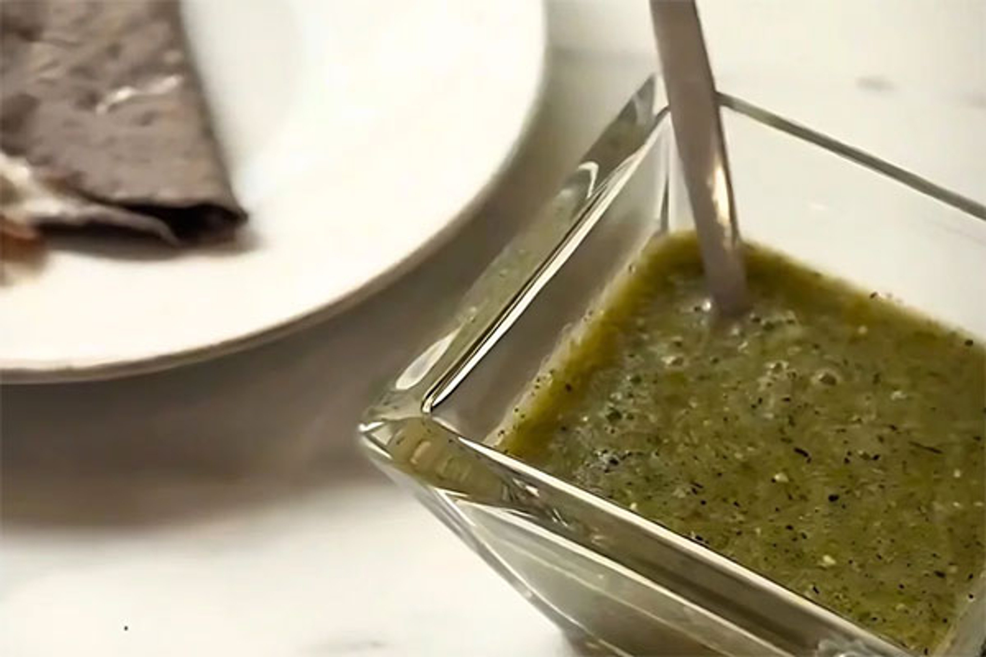 Salsa Verde Tatemada con Yondu