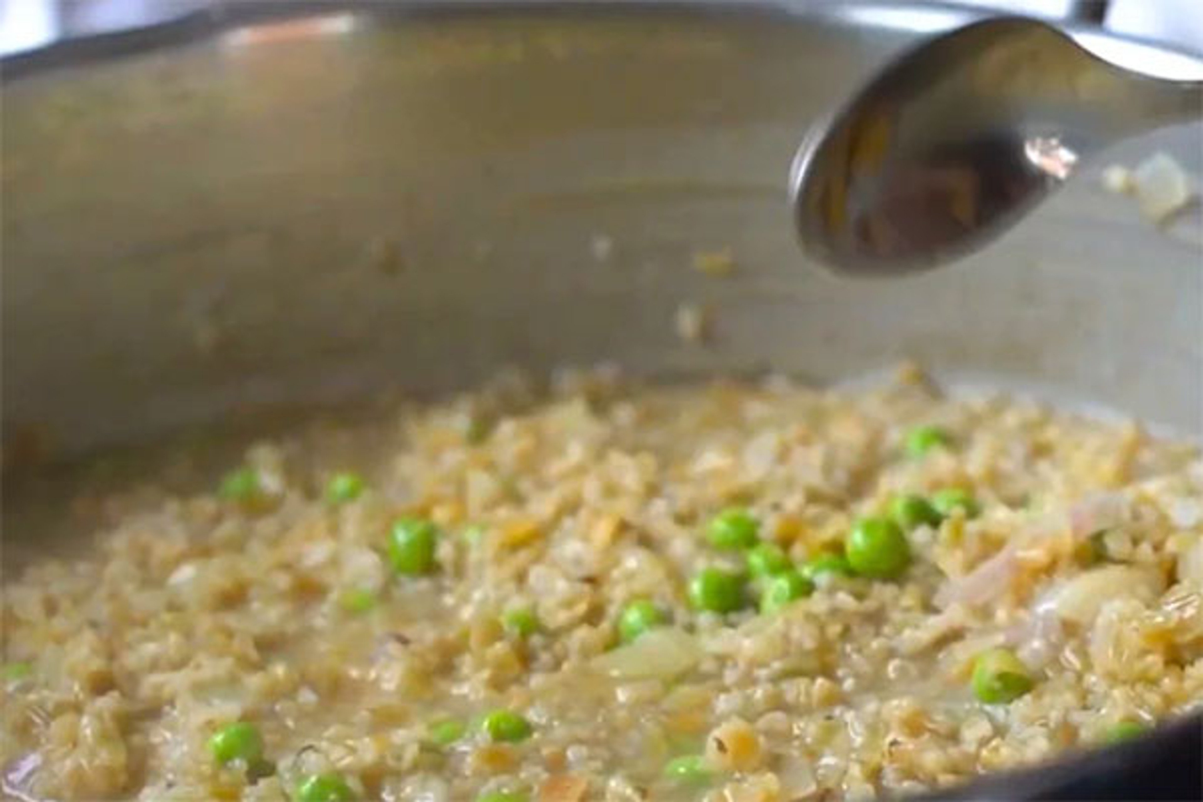 Risotto de Freekeh con Yondu y Chícharos