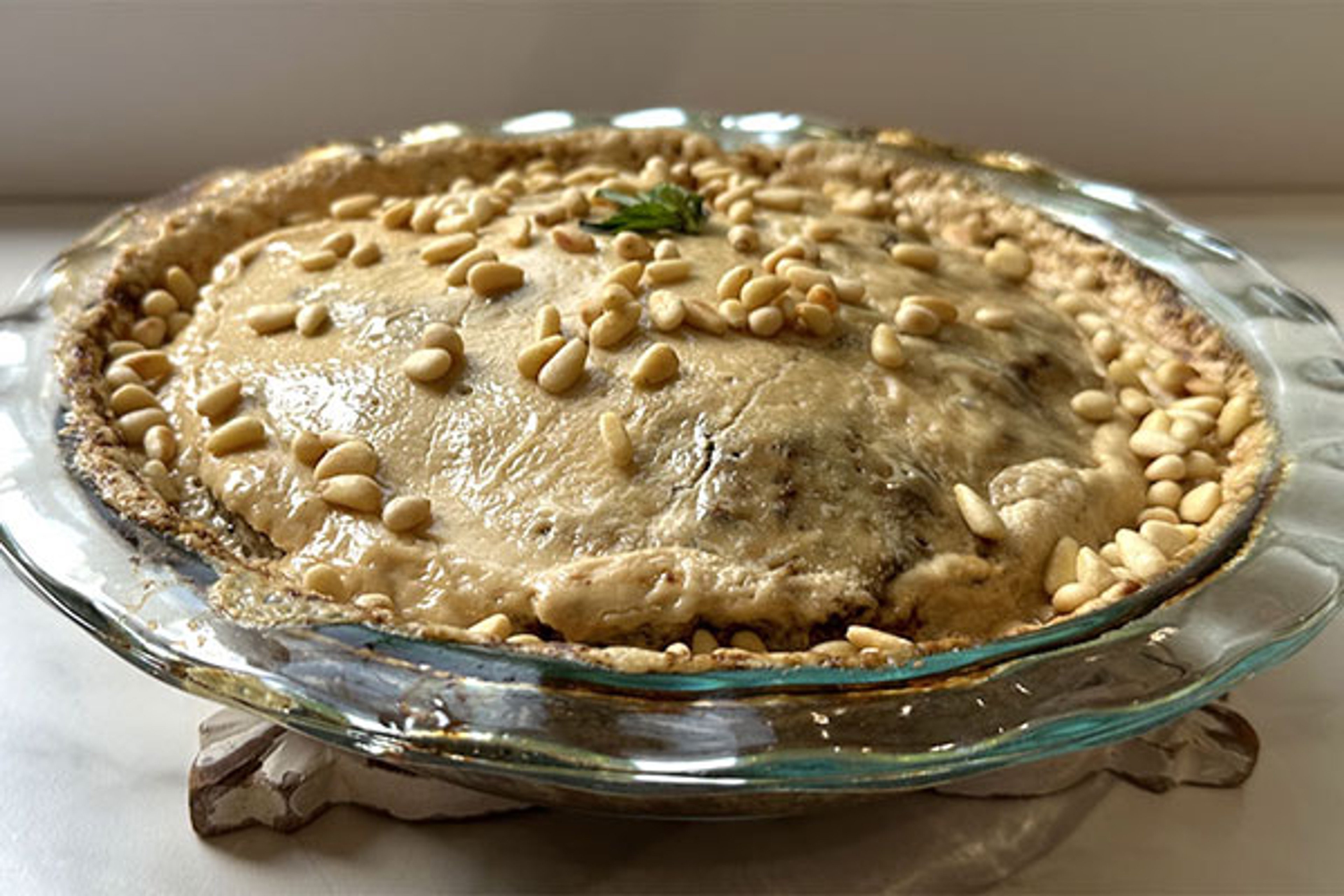 Siniyeh - pastel de carne con costra de tahini