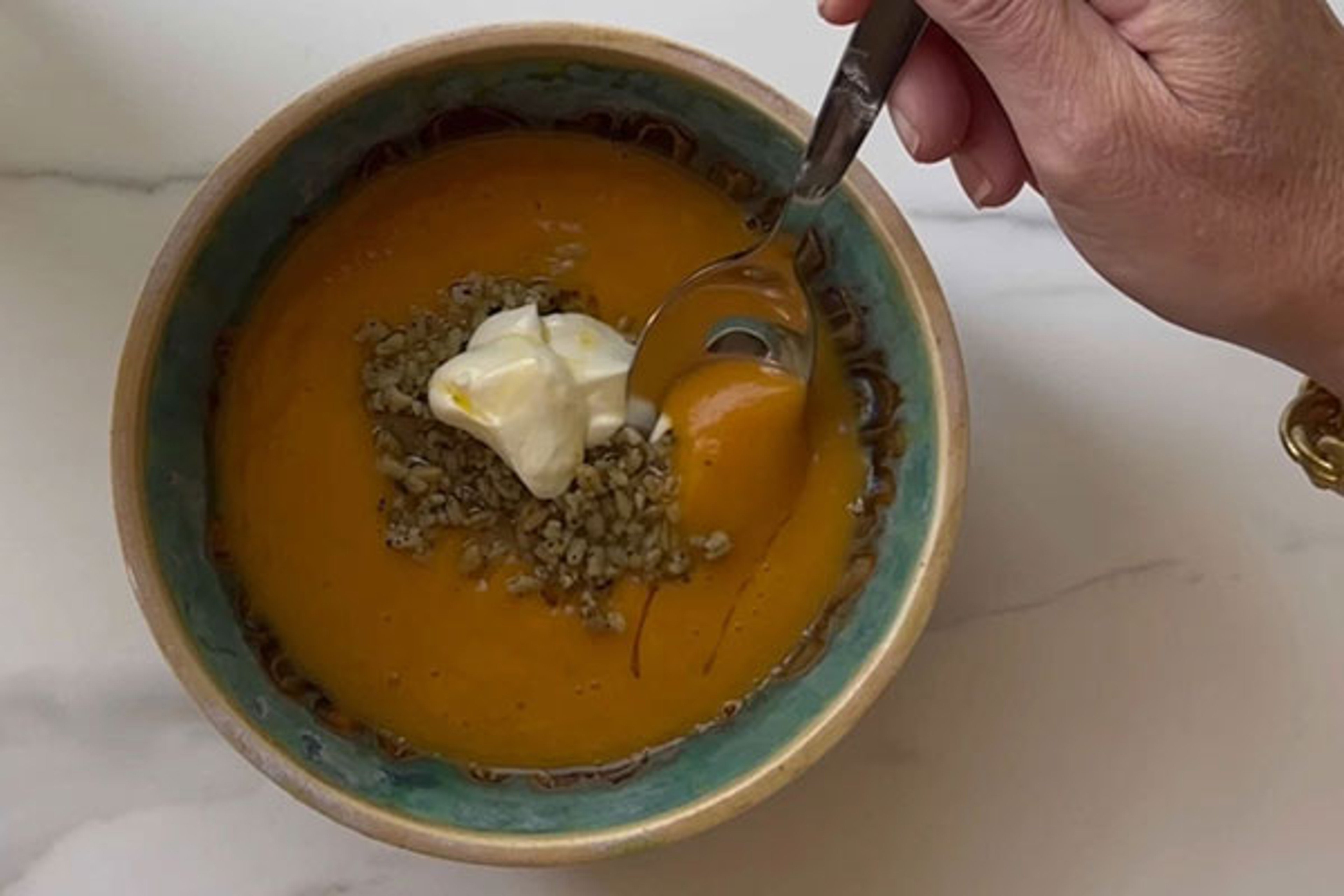 Sopa de Squash con Freekeh