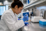 Avoid Reagent Risk: Polyclonal vs Monoclonal Antibodies for Researchers
