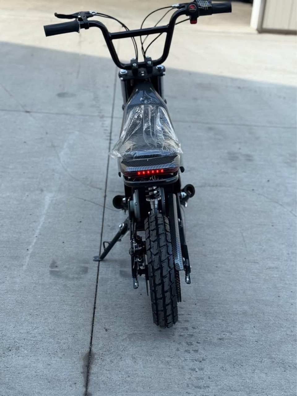 Burromax TT750R Lithium Ion Powered (Gloss Carbon Fiber)