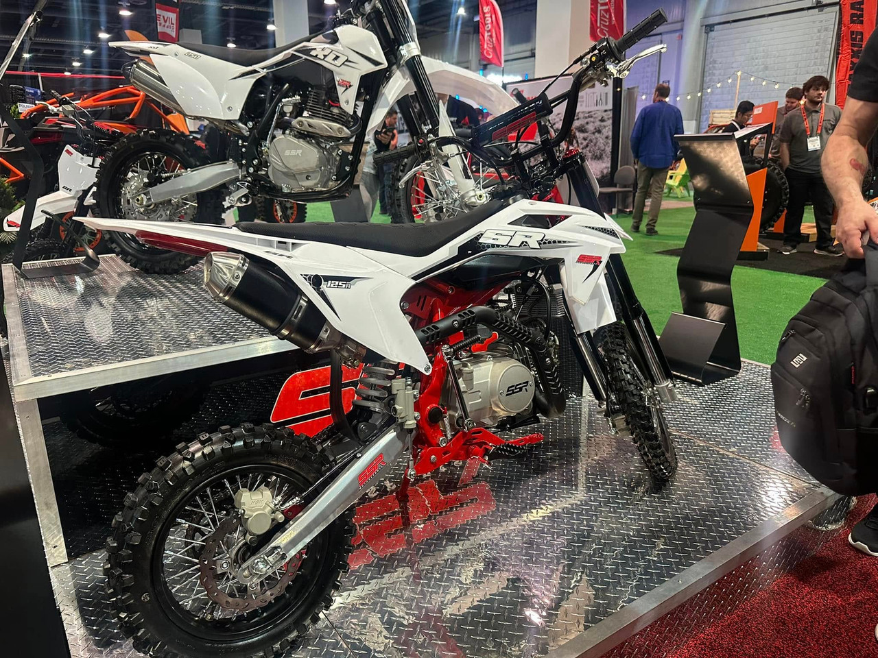 2026 SSR SR125R Pit Bike – 125cc Gas-Powered, 4-Speed Manual, and