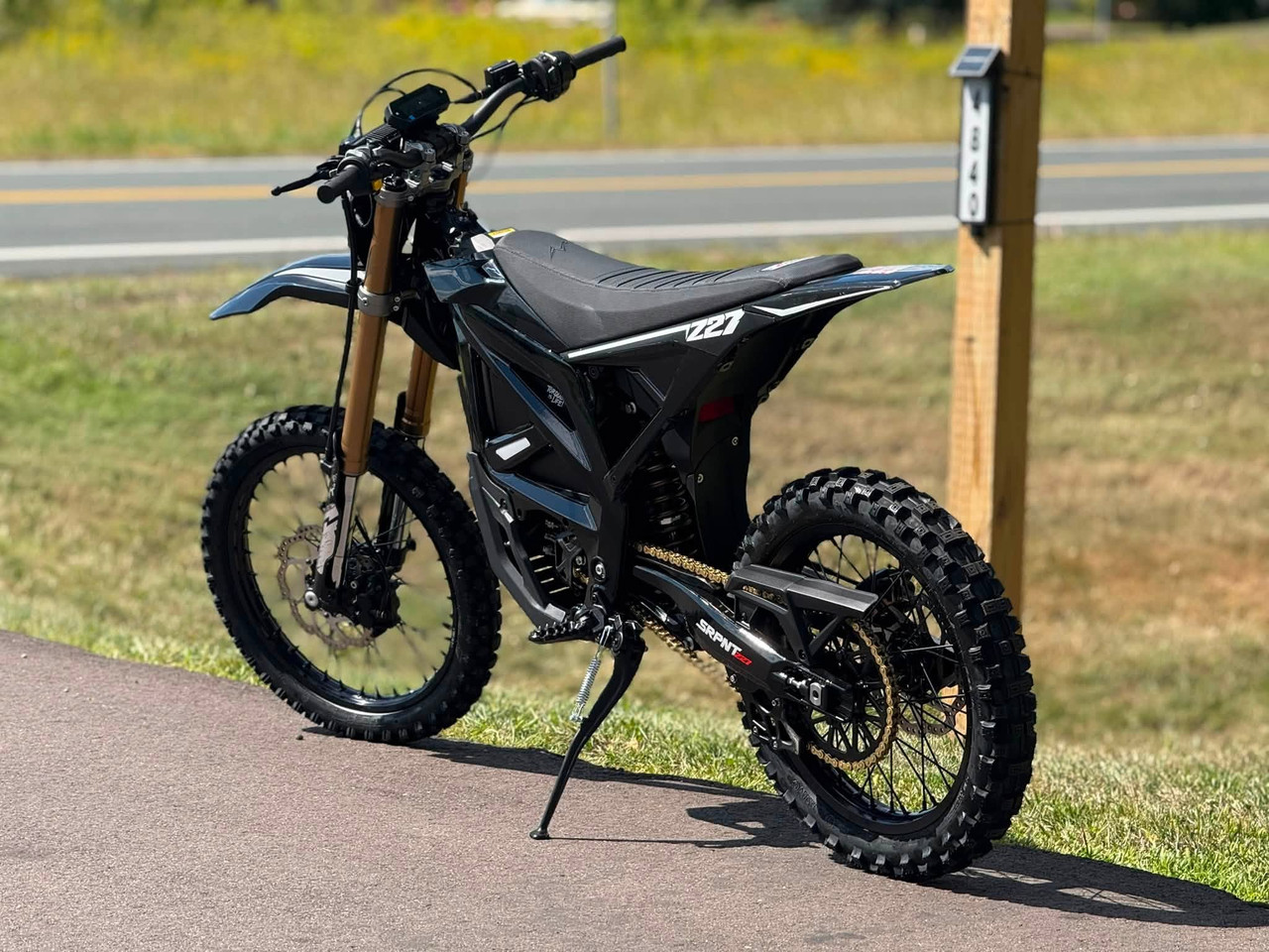 2026 SRPNT Z27 Black Oro 27kW 72V Electric Dirt Bike | East