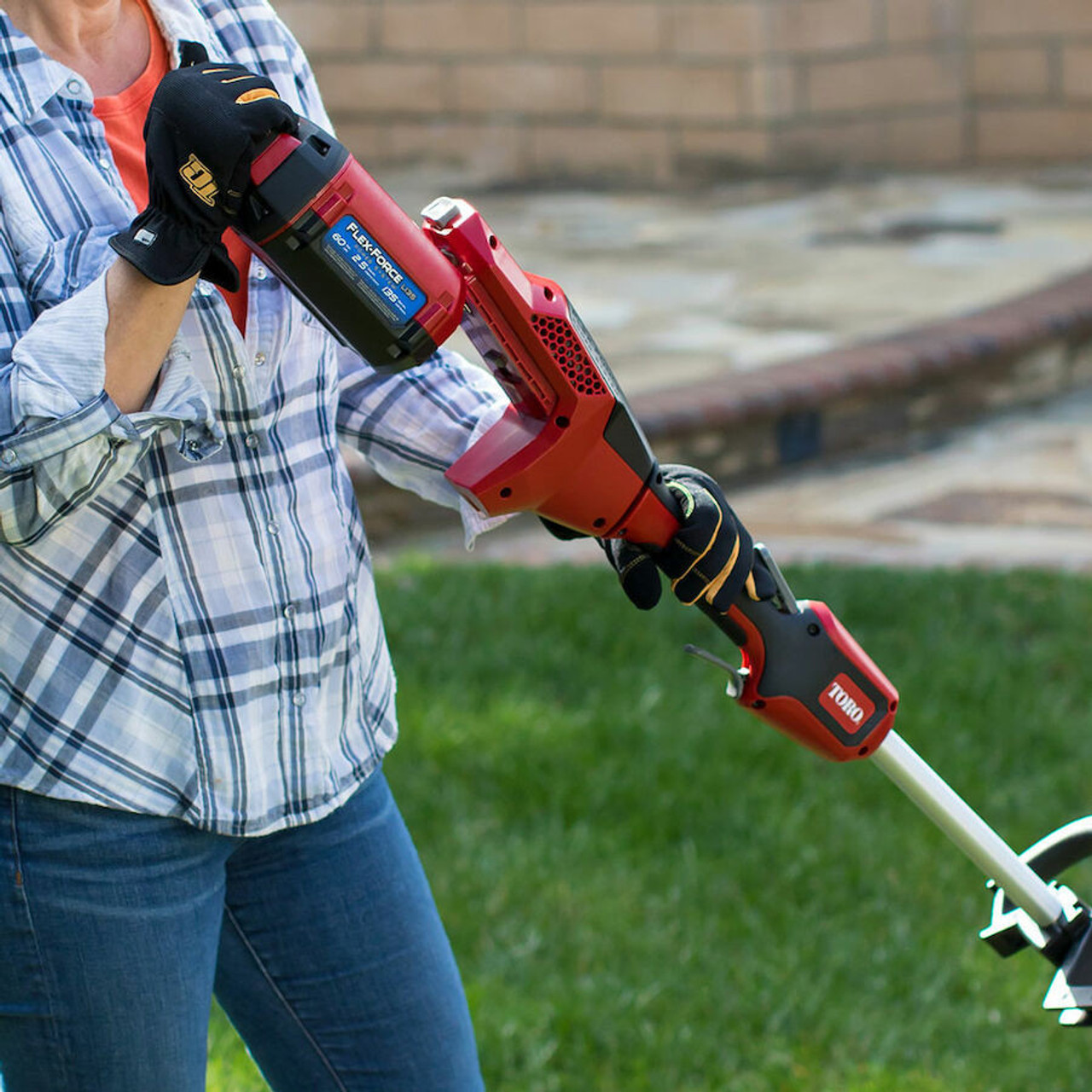 60V MAX* 14" (35.5 cm) / 16" (40.6 cm) Brushless String Trimmer (Bare Tool Only) (51830T)