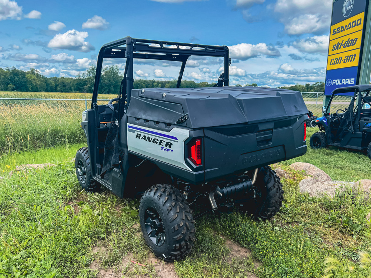 HIGHLANDS Bed Cover - Polaris Ranger 570