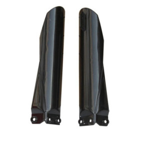 (18) FORK GUARDS (BLACK) (735mm) (18) FORK GUARDS (BLACK) (735mm)