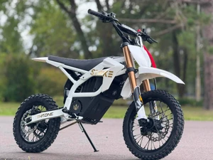 2026 Strike Shadow LX4 4000W Electric Dirt Bike – White Gold