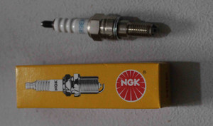 3997 | Spark Plug 190cc NGK ER9EH (resistance type) 3997 | Spark Plug 190cc NGK ER9EH (resistance type)