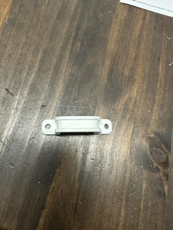 FRONT BRAKE CABLE/HOSE GUIDE WHITE SR70AUTO/SR70C/SR110/SR125