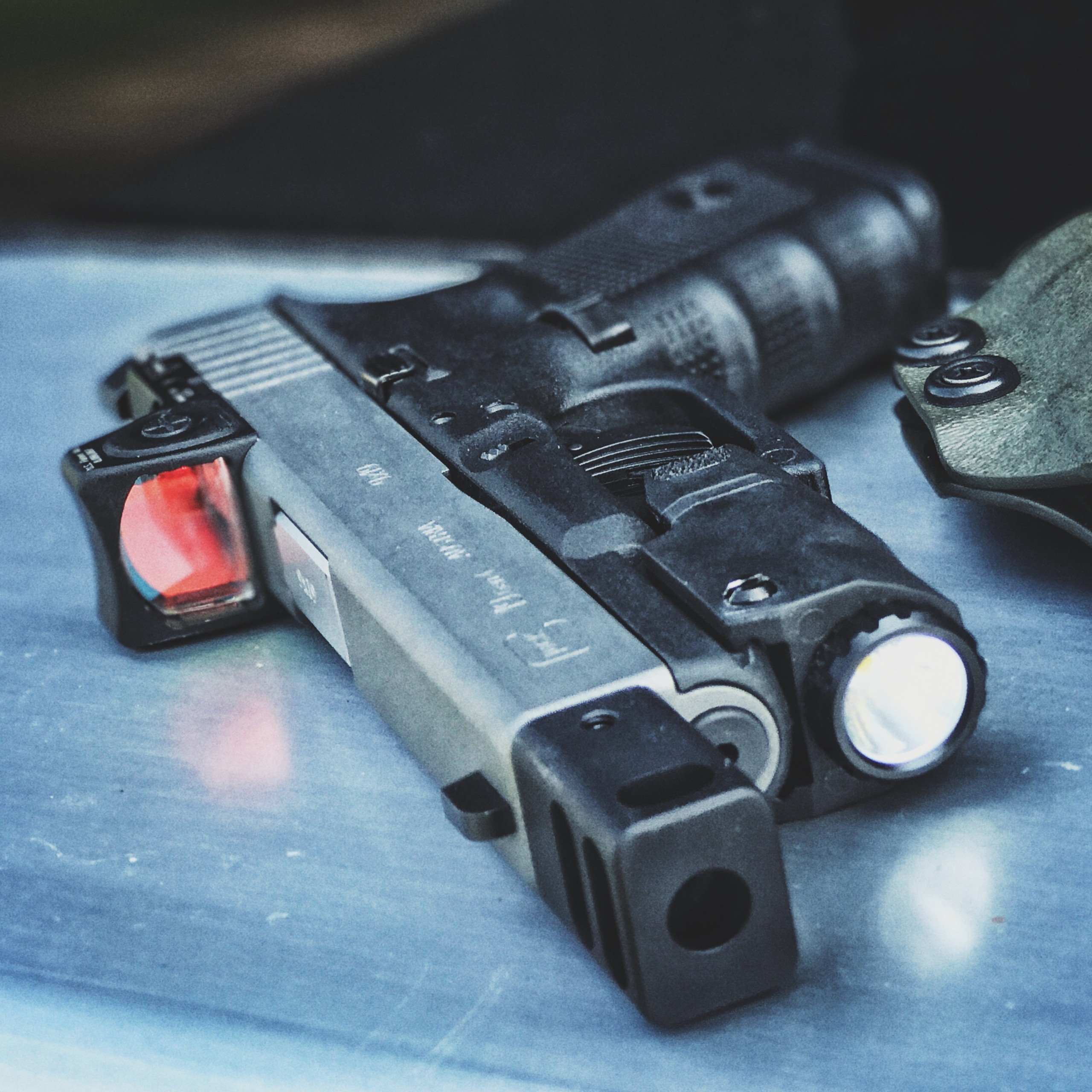 Glock 19 gen 4 with RMR, APLc and KKM Precision Compensator DARA HOLSTERS & GEAR