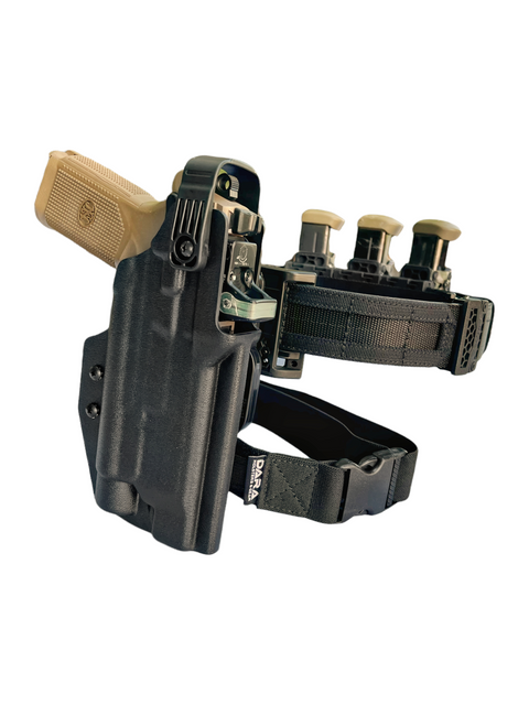DARA LIGHT BEARING LEVEL 2 PACKAGE tactical duty belt setup with OWB holster and magazine carriers.