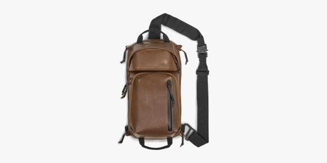 Upscale 3 Slingbag- Brown Leather