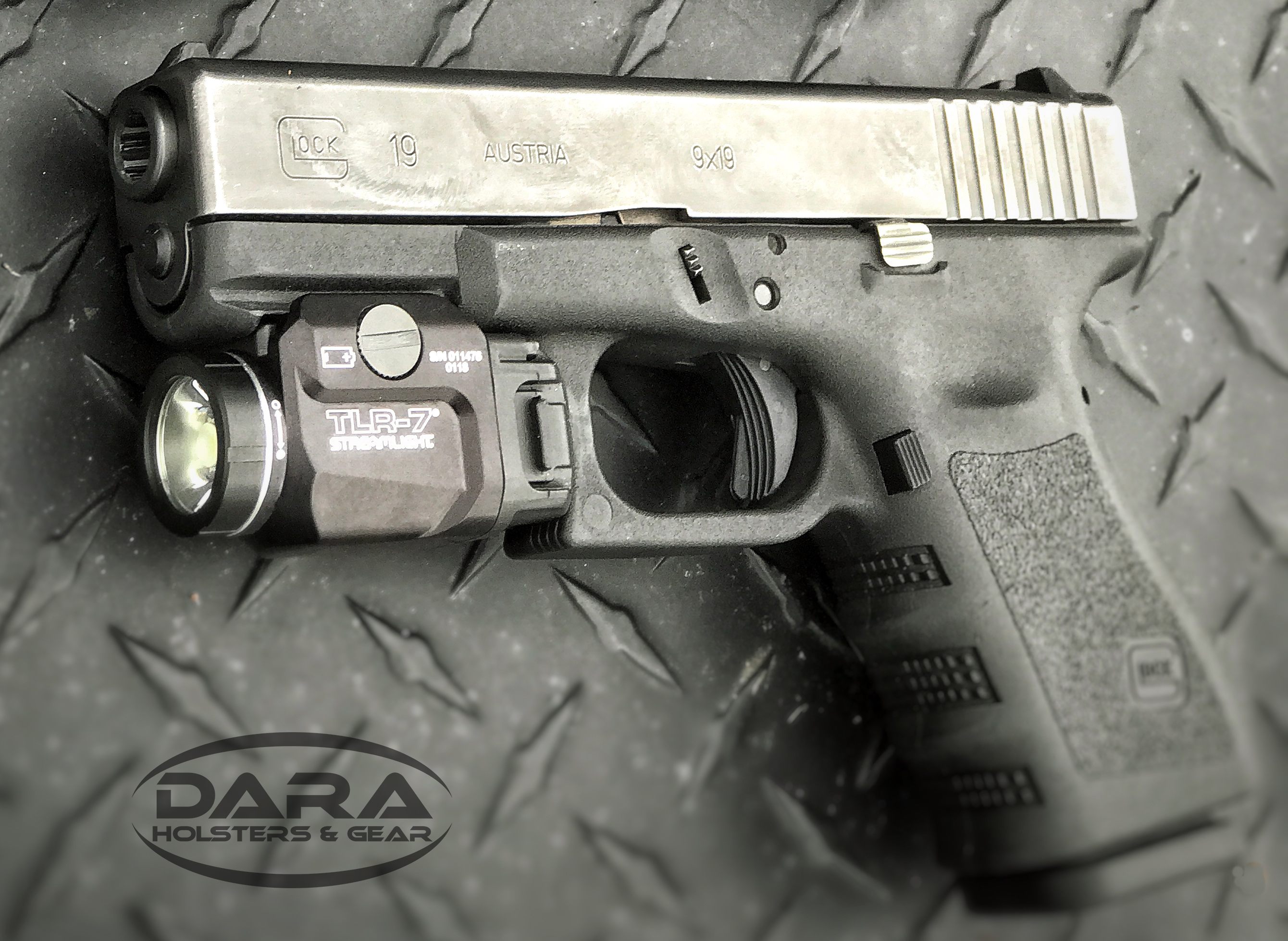 Holsters for Glock 19 with Streamlight TLR7 DARA HOLSTERS & GEAR