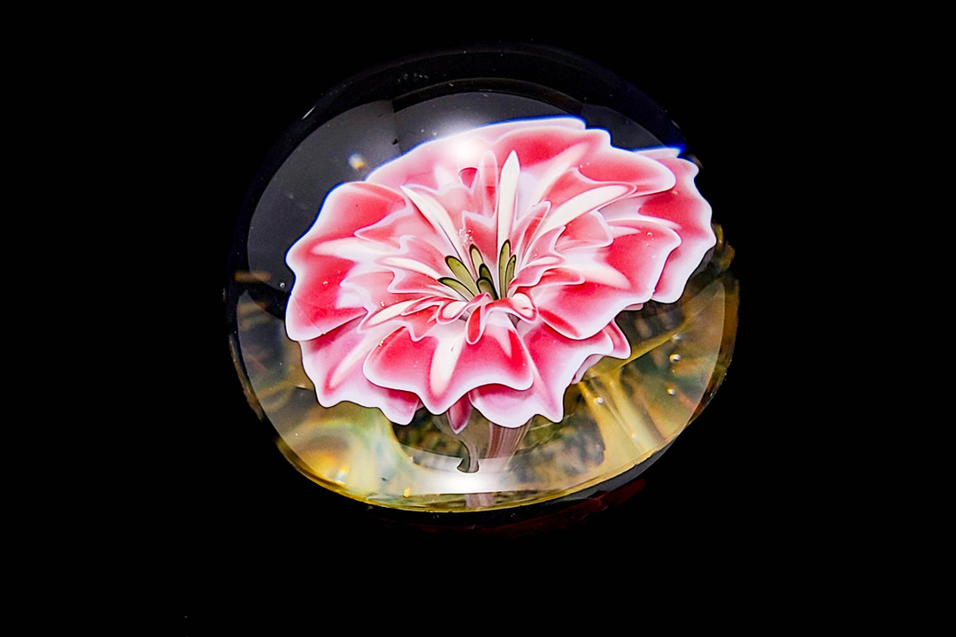 Handcrafted Cremation Flower Marble – Personal Tribute Urn & Keepsake with Gold, Silver, and Ashes