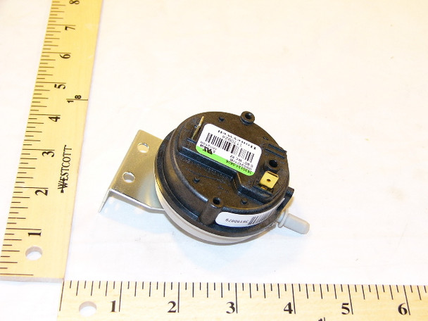 Heil Quaker 1170924 .80"Water Column Single Pole Single Throw Pressure Switch