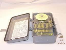 Intermatic T1471BR Mechanical Timer 120V NEMA 3R 4PST 24HR w/CO