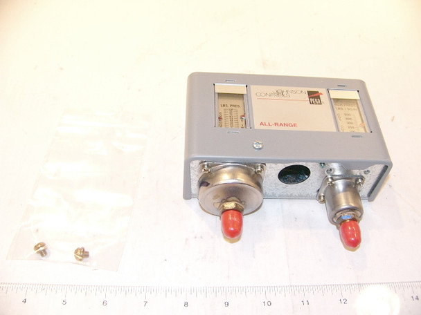 Johnson Controls P70LA-42 20"/100 # 100/450 # Dual # Spst