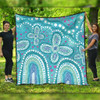 Australia Aboriginal Quilt - Dot painting illustration in Aboriginal style Turquoise Quilt