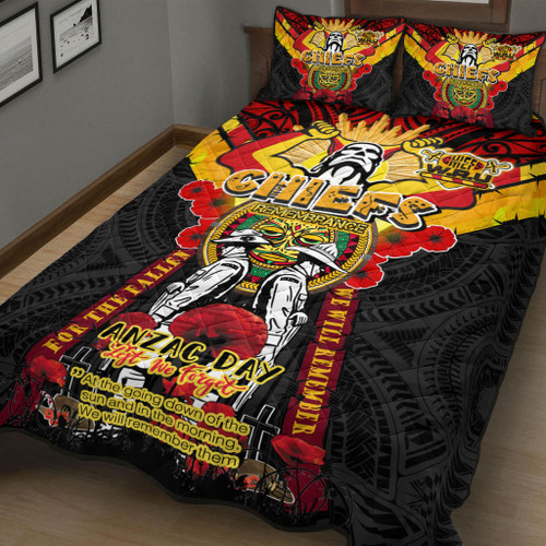 Waikato Chiefs Anzac Day Custom Quilt Bed Set - Remembrance Chiefs With Maori Patterns And Poppy Flowers Waikato Chiefs Anzac Day Custom Quilt Bed Set - Remembrance Chiefs With Maori Patterns And Poppy Flowers