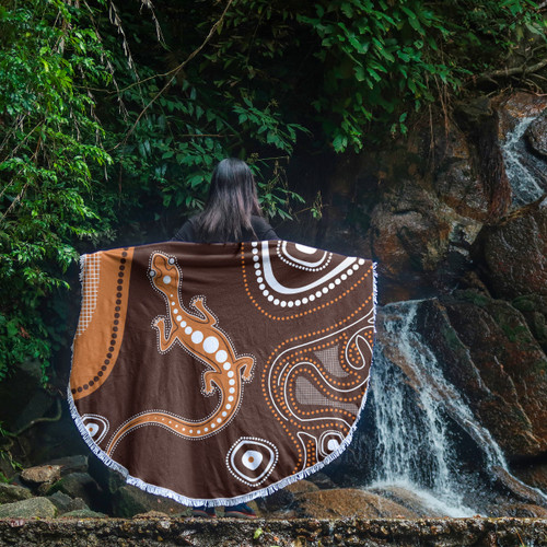 Australia Aboriginal Inspired Beach Blanket - Aboriginal Art Background With Lizard Style Beach Blanket Australia Aboriginal Inspired Beach Blanket - Aboriginal Art Background With Lizard Style Beach Blanket