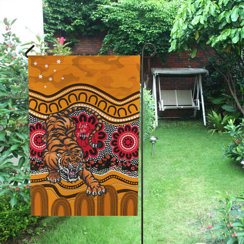 South Sydney Rabbitohs Anzac Flag - South Sydney Rabbitohs With Poppies Lest We Forget Flag South Sydney Rabbitohs Anzac Flag - South Sydney Rabbitohs With Poppies Lest We Forget Flag