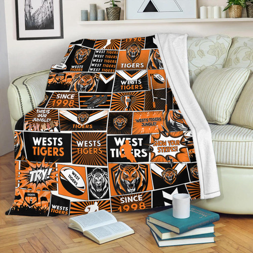 Wests Tigers Premium Blanket - Team Of Us Die Hard Fan Supporters Comic Style Wests Tigers Premium Blanket - Team Of Us Die Hard Fan Supporters Comic Style