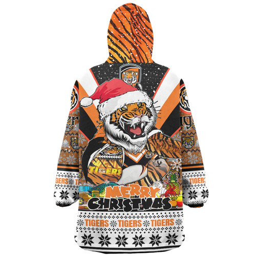 Wests Tigers Christmas Custom Snug Hoodie - Tigers Santa Aussie Big Things Snug Hoodie Wests Tigers Christmas Custom Snug Hoodie - Tigers Santa Aussie Big Things Snug Hoodie