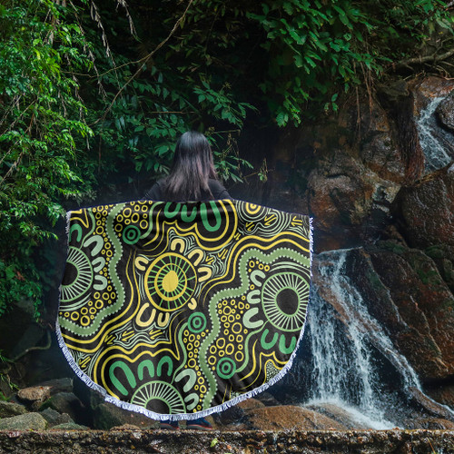 Australia Aboriginal Beach Blanket - Aboriginal Art Style Green Background Beach Blanket Australia Aboriginal Beach Blanket - Aboriginal Art Style Green Background Beach Blanket