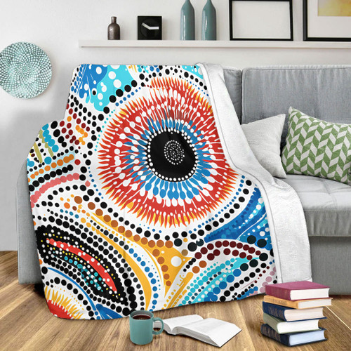 Australia Aboriginal Blanket - Traditional Australian Aboriginal Native Design (White) Ver 2 Blanket Australia Aboriginal Blanket - Traditional Australian Aboriginal Native Design (White) Ver 2 Blanket